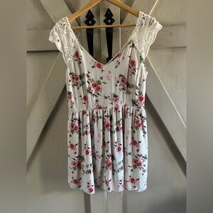 Forever 21 Floral Print Crochet Sleeve Dress